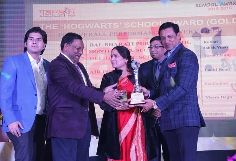 Best Institution Award